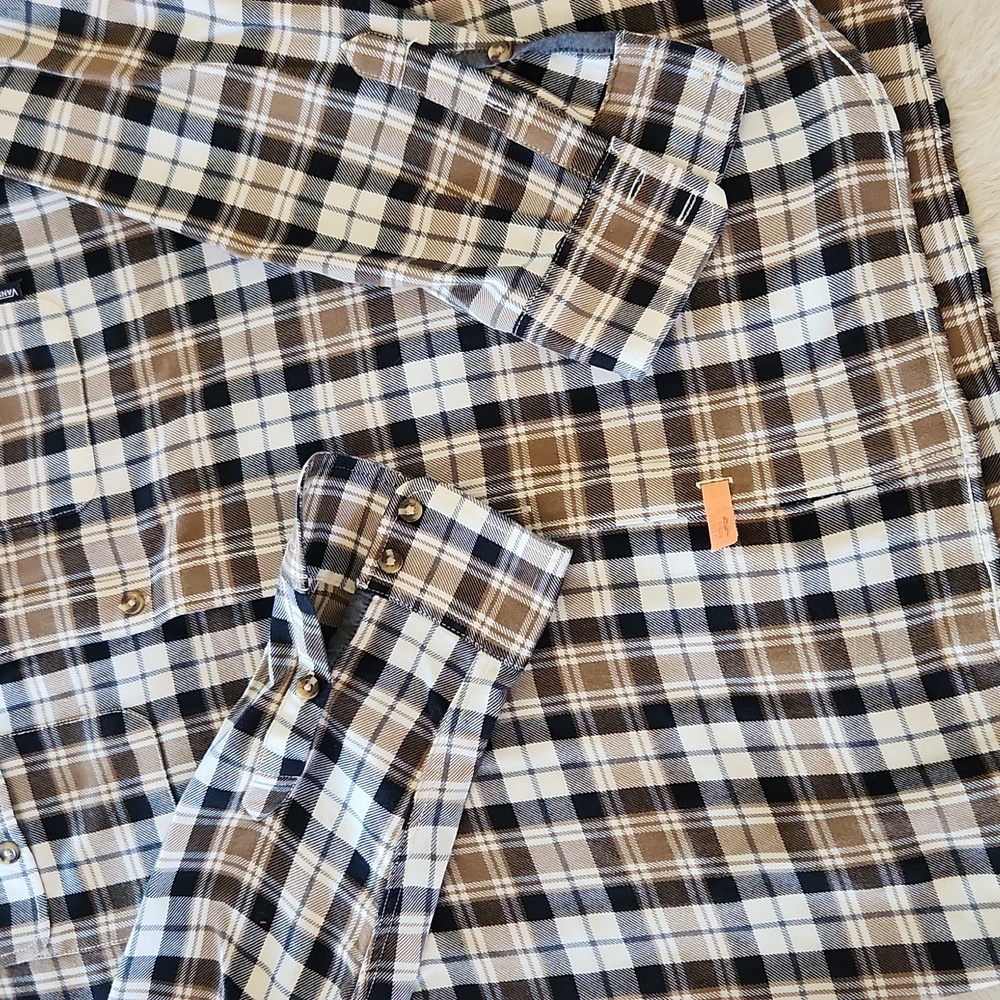 Vans mens flannel button-down - Picture 3 of 6